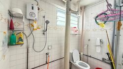 Blk 204 Jurong East Street 21 (Jurong East), HDB 4 Rooms #573189881